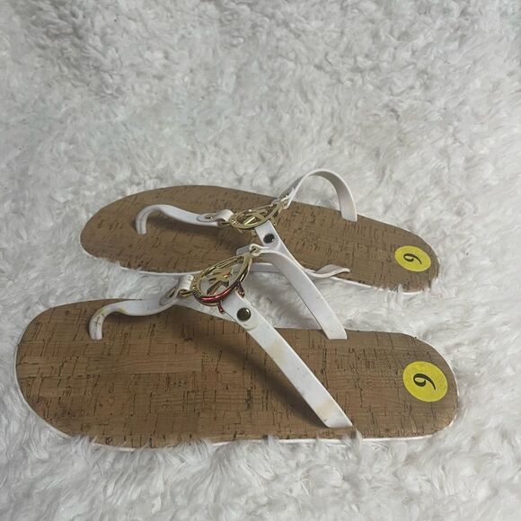 Michael Kors T strap white jelly thong sandals with gold tone logo Size 9 - Picture 3 of 8